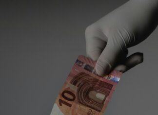 Is It Safe to Lend Money with a Promissory Note? Discover Risks!