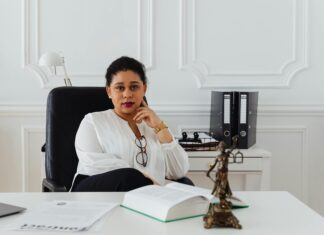 Law Hub: Discover Essential Legal Insights for Everyone