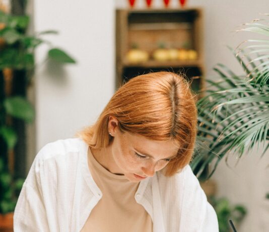 Should Alimony Be Paid Through Bank Transfers For Easy Tracking?