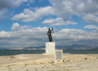 The Law of Attraction Book: Unlock Your True Potential Today!