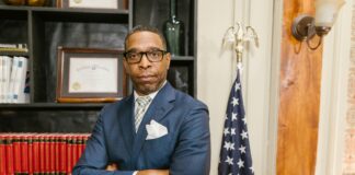 Law of Attraction Book: Unlock Your Dreams and Manifest Success