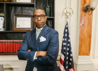 Law of Attraction Book: Unlock Your Dreams and Manifest Success