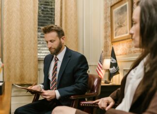 Commercial Law: Unlocking Secrets to Business Success Today