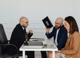 Shoestring Law: Unlocking Secrets to Affordable Legal Solutions