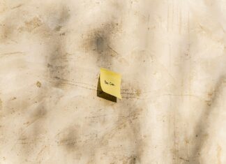 500+ Arrests Made for Threatening Texts in 2023