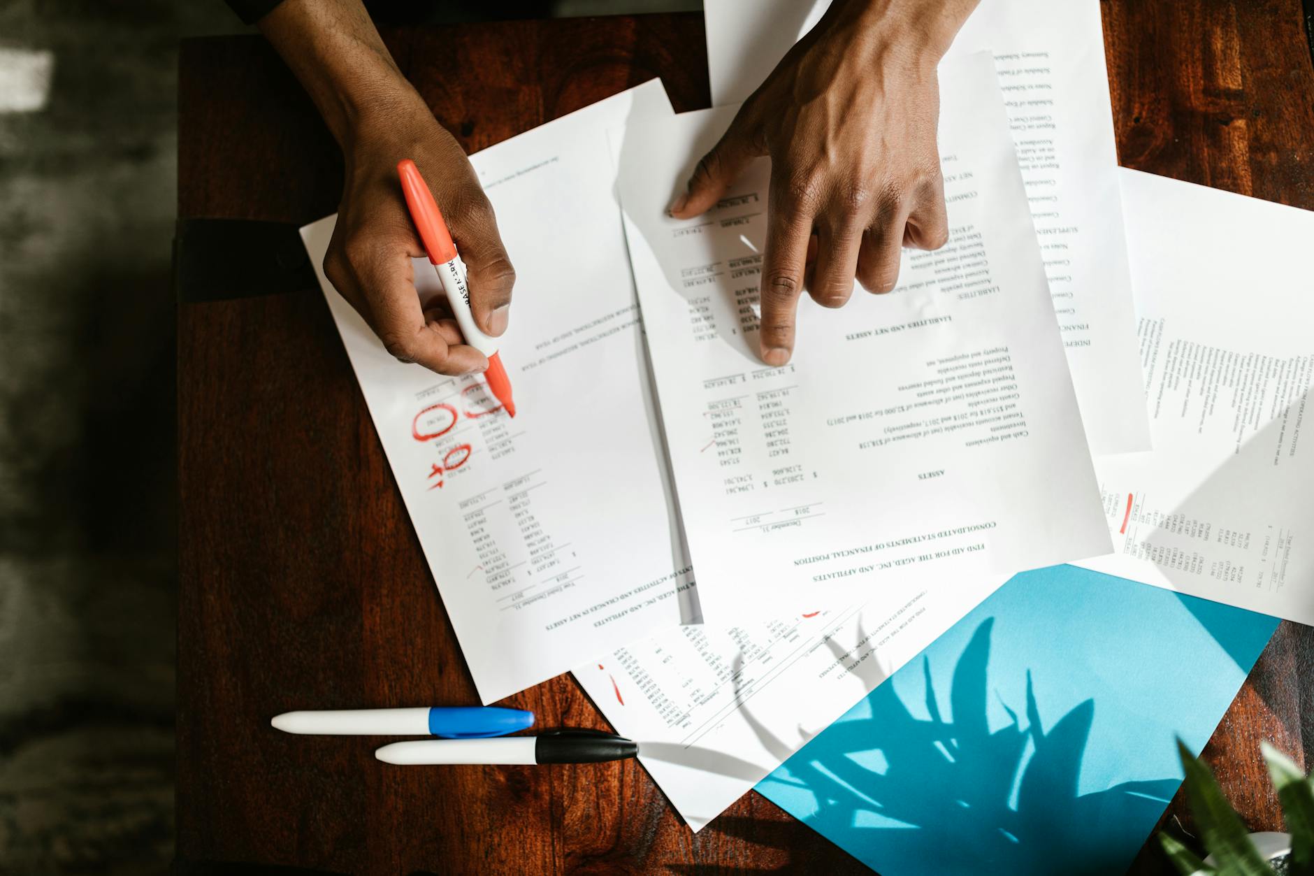 Critical Factors in Chase Decisions
