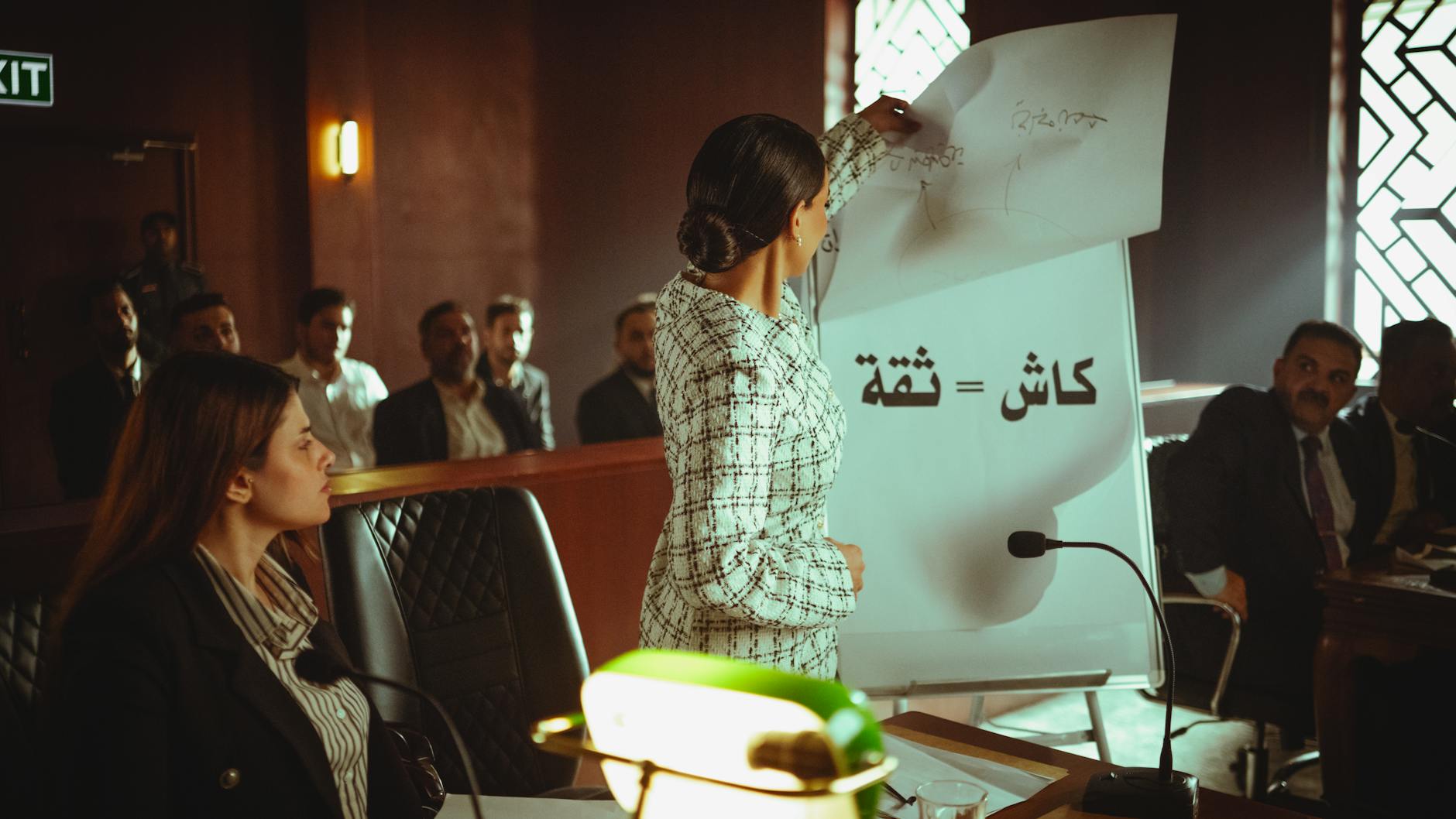 How grand juries operate and make decisions