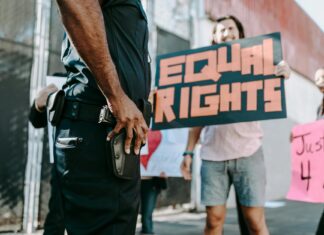 Deaf Rights: 5 Key Protections When Interacting With Police