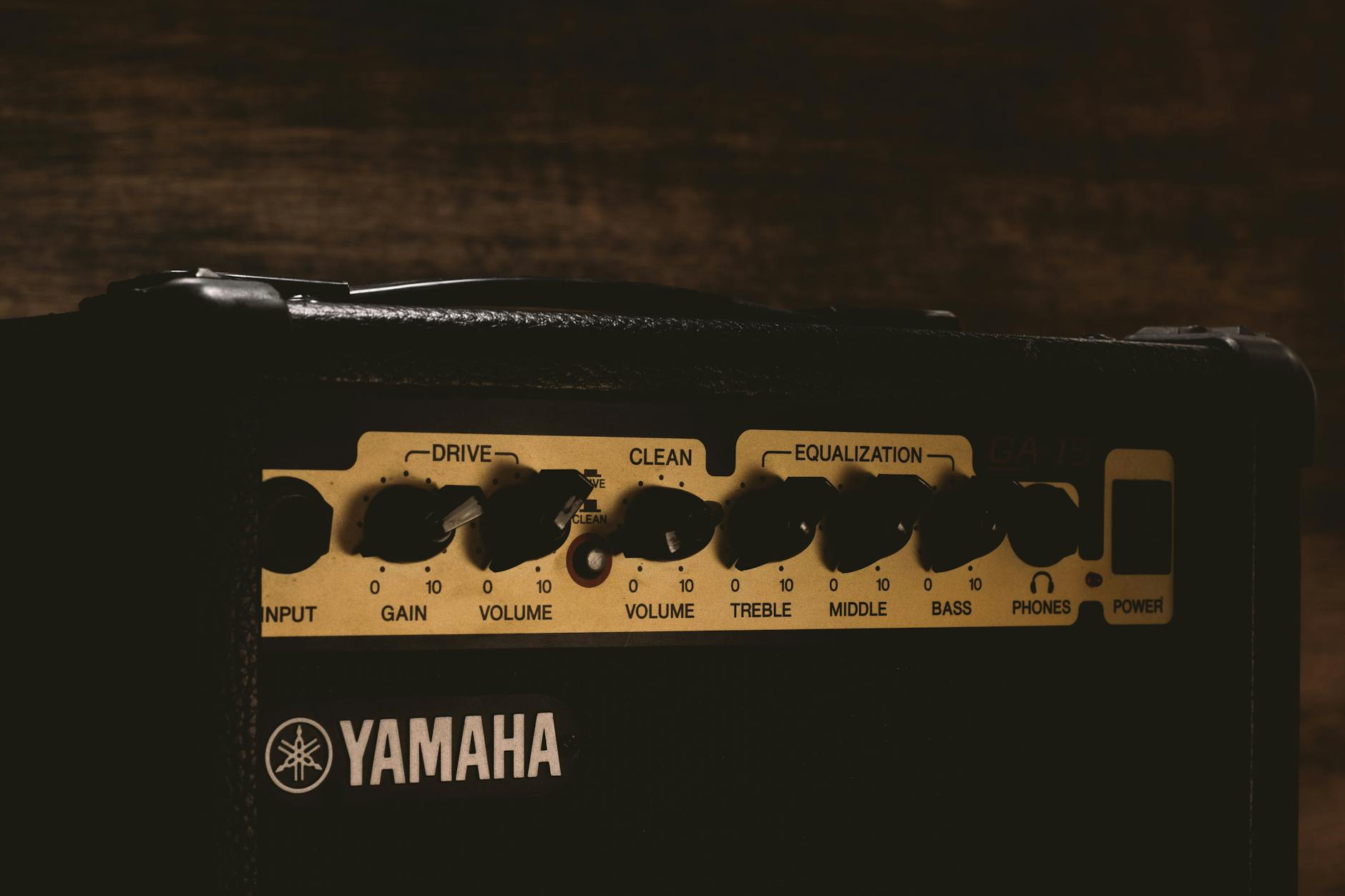 Vulnerabilities in Phone Systems Favor Scammers' Gains