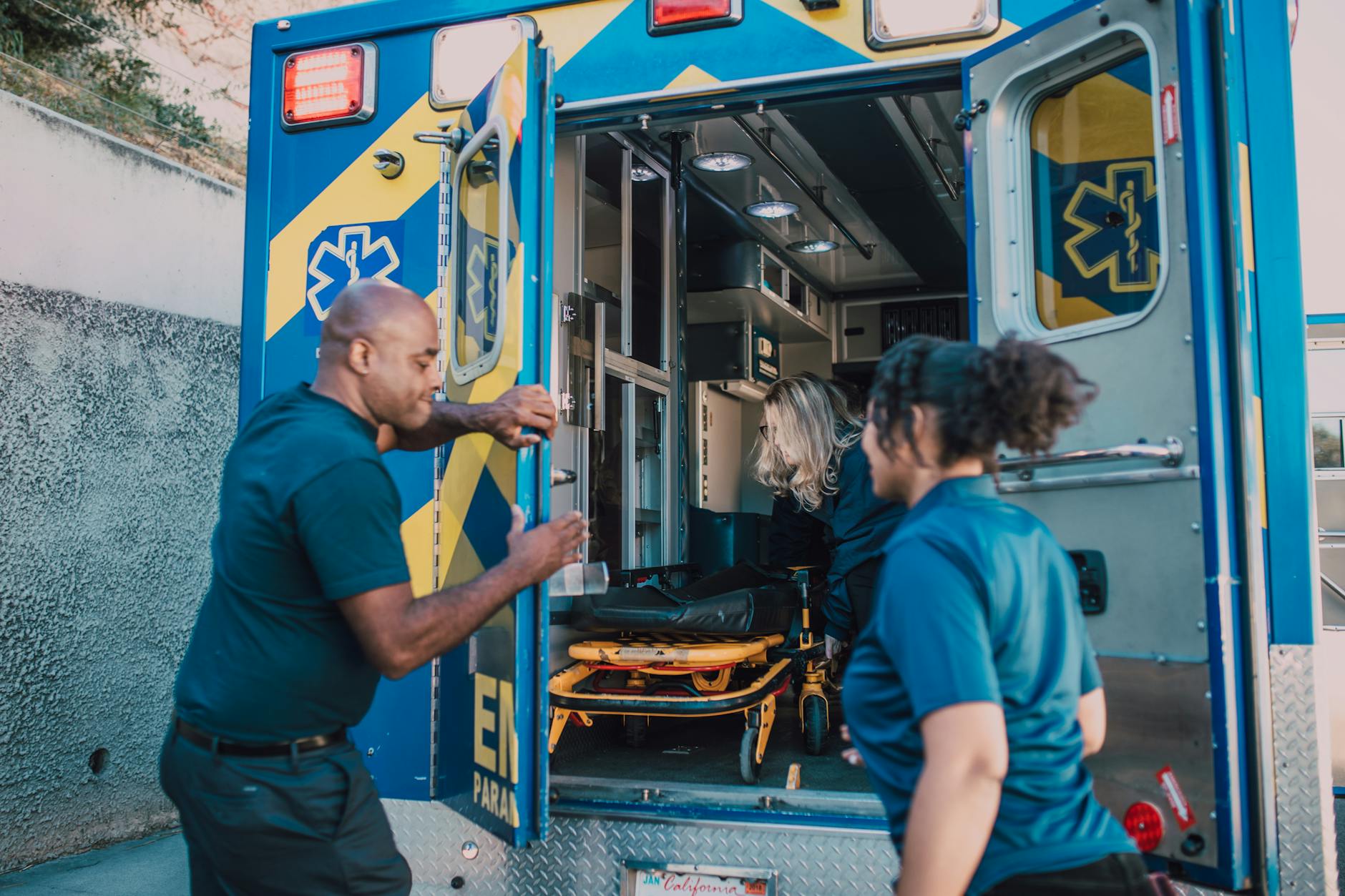 Emergency Response Teams Trained to Handle DV Situations
