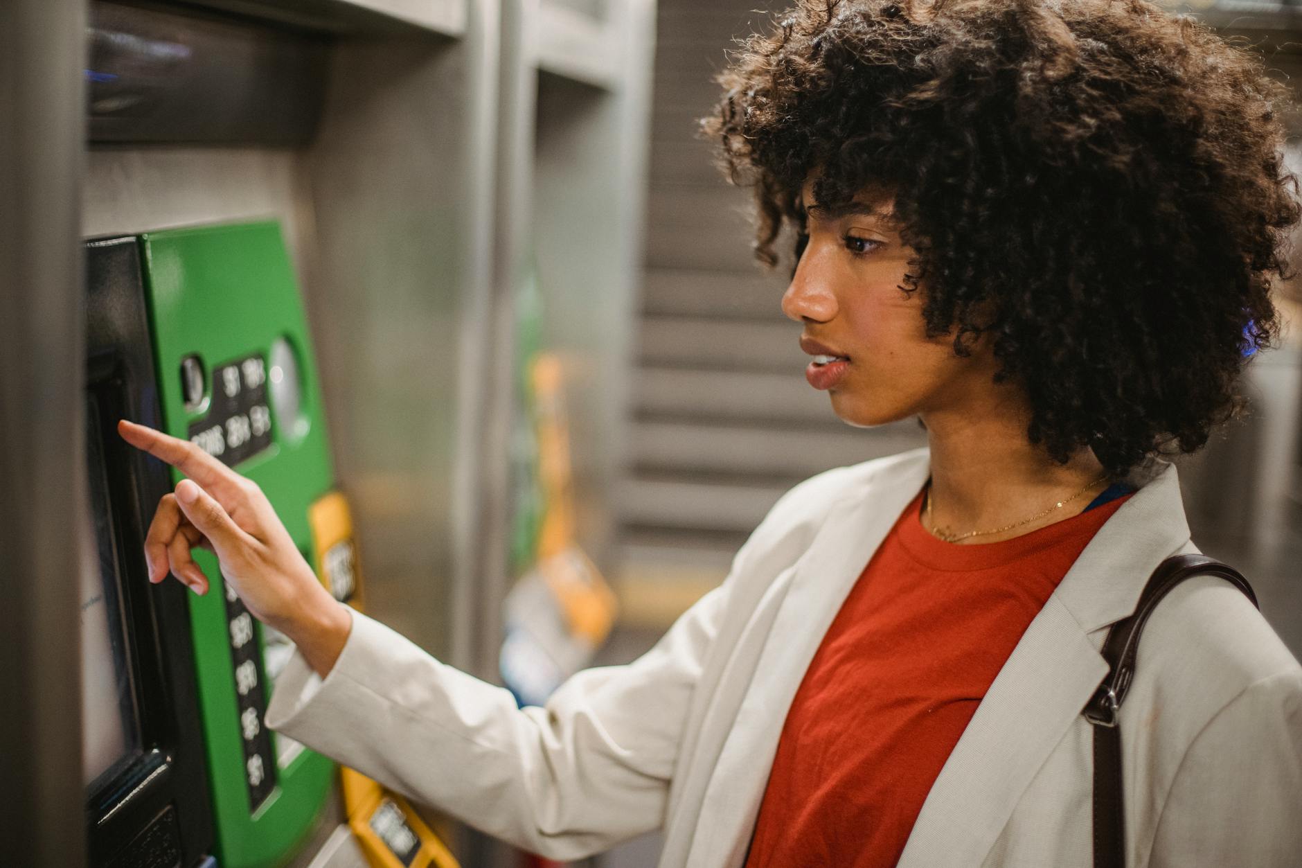 Nighttime ATM Use: A Growing Concern Among Consumers
