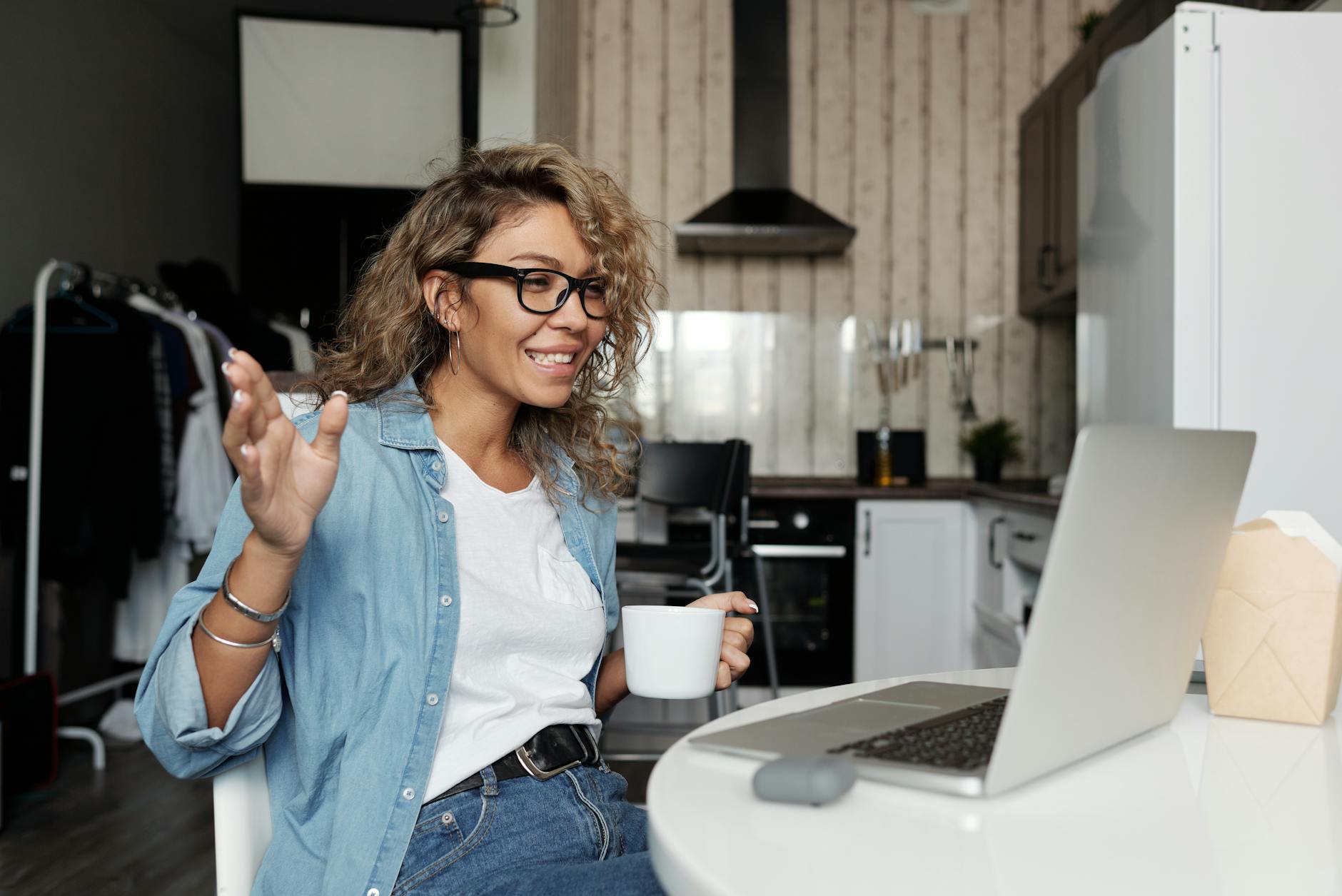 Staying Safe in a Hyper-Connected World of Risk