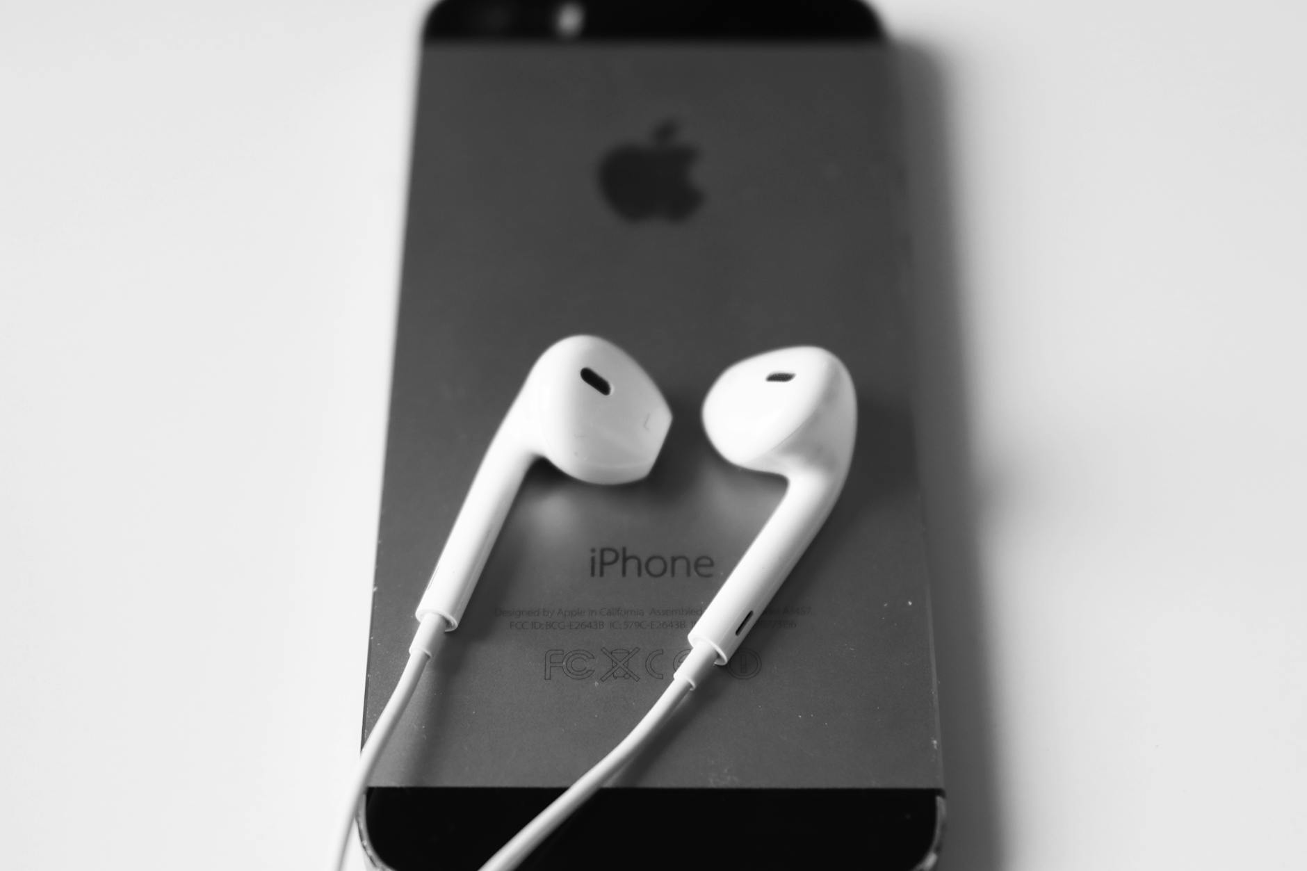 Cellular Devices and Accessories Fuel Prison Contraband Trade