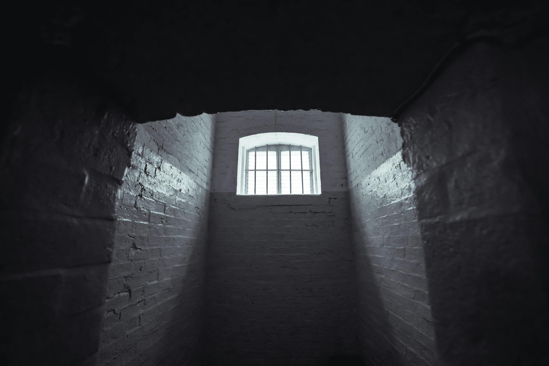 Impact of Solitary Confinement on Mental Health in UK Detention Centres
