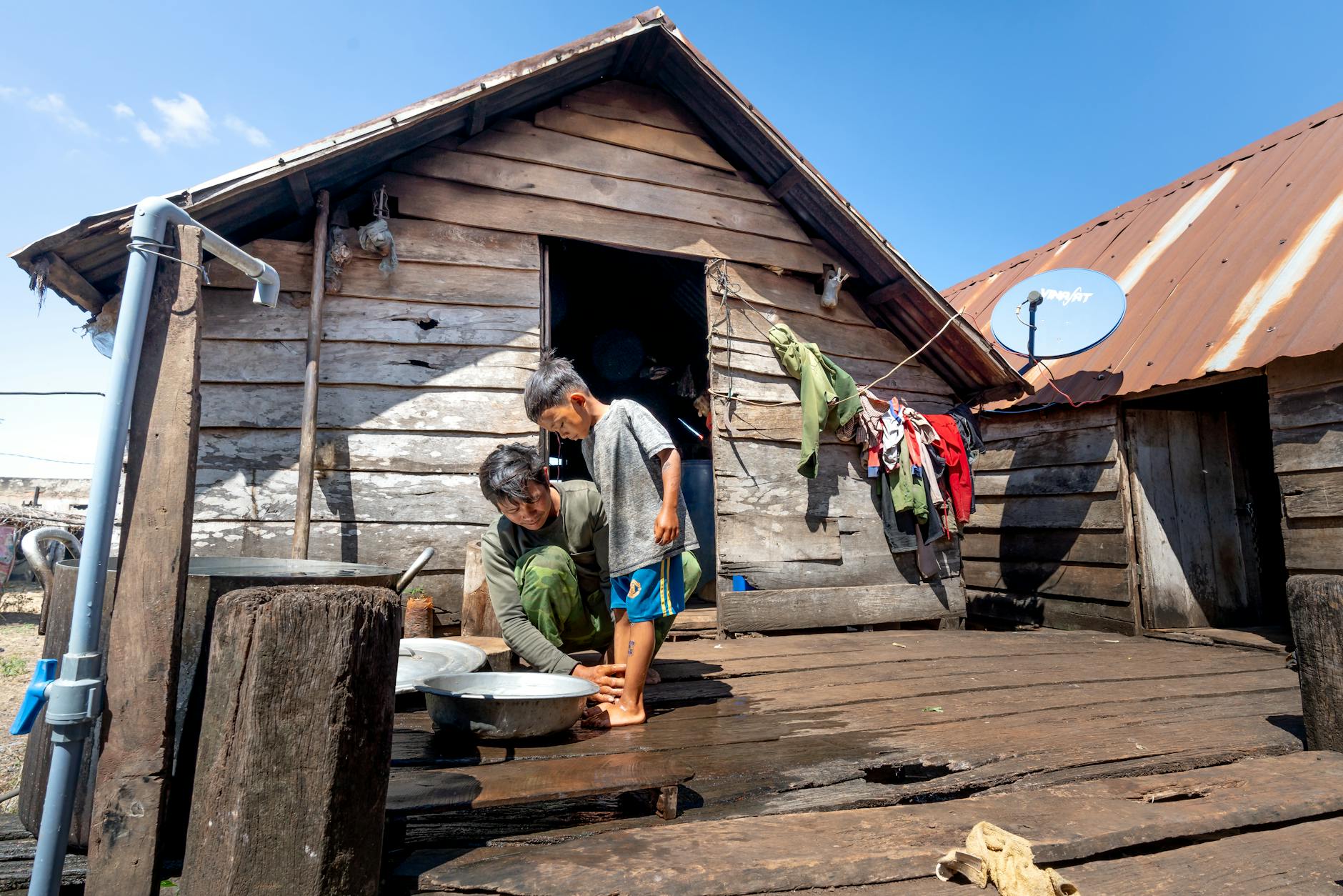 Life Inside: Confined Living Conditions and Routine